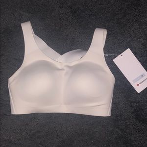 Lululemon Enlite Bra 34C